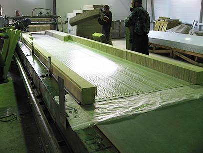 Этапы работ ручной линии для производства сэндвич панелей